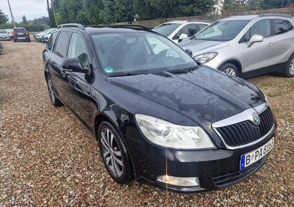 Skoda Octavia cena 22300 przebieg: 170000, rok produkcji 2012 z Mikołajki małe 121